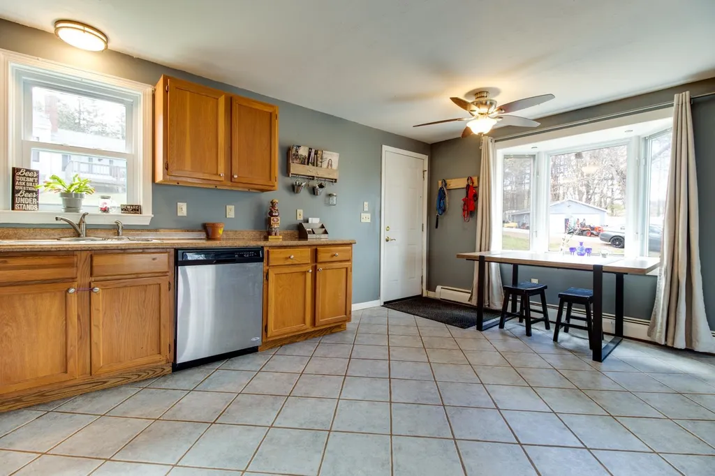 15 Westview Drive Belmont NH 03220