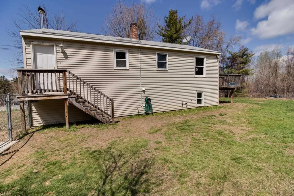 15 Westview Drive Belmont NH 03220