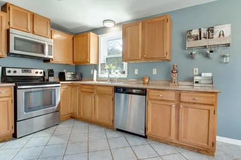 15 Westview Drive Belmont NH 03220
