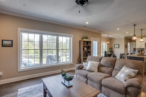 64 Susan Road New Boston NH 03070