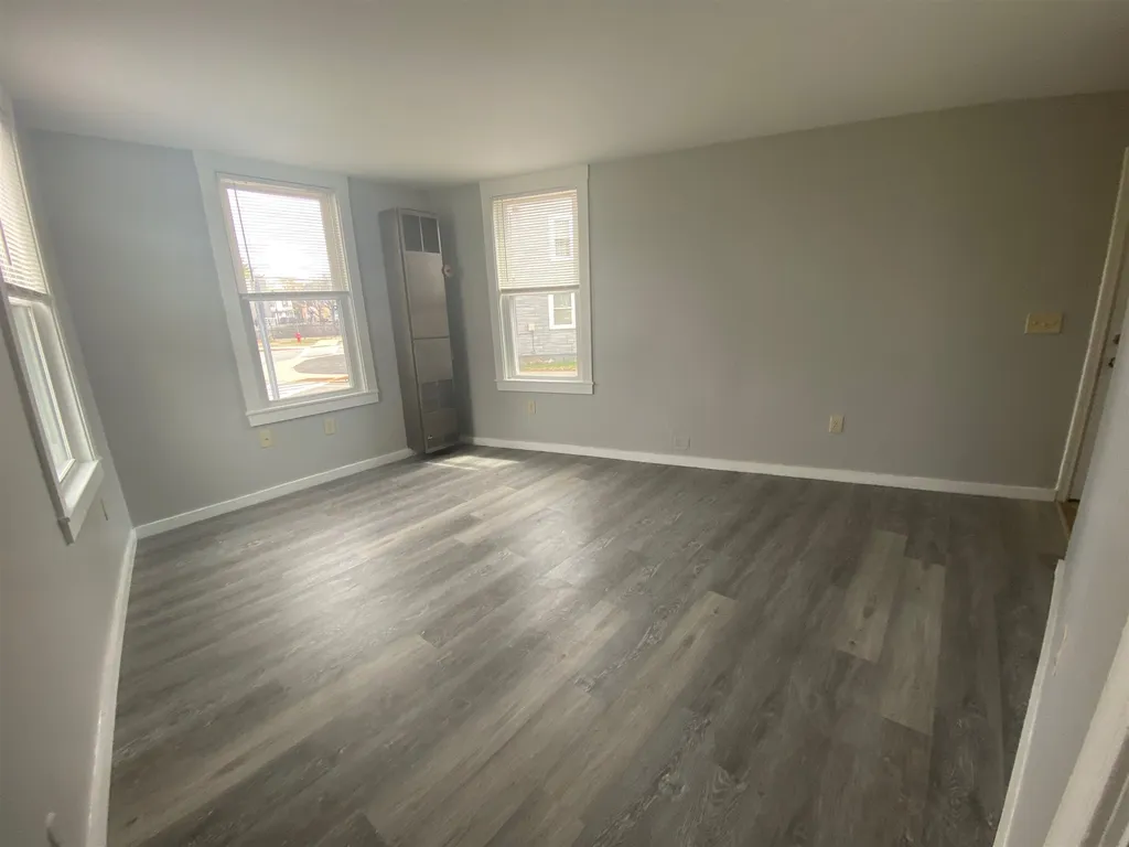 1 Pine Street Rochester NH 03867