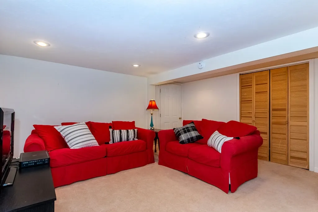954 Parker Mountain Road Strafford NH 03884