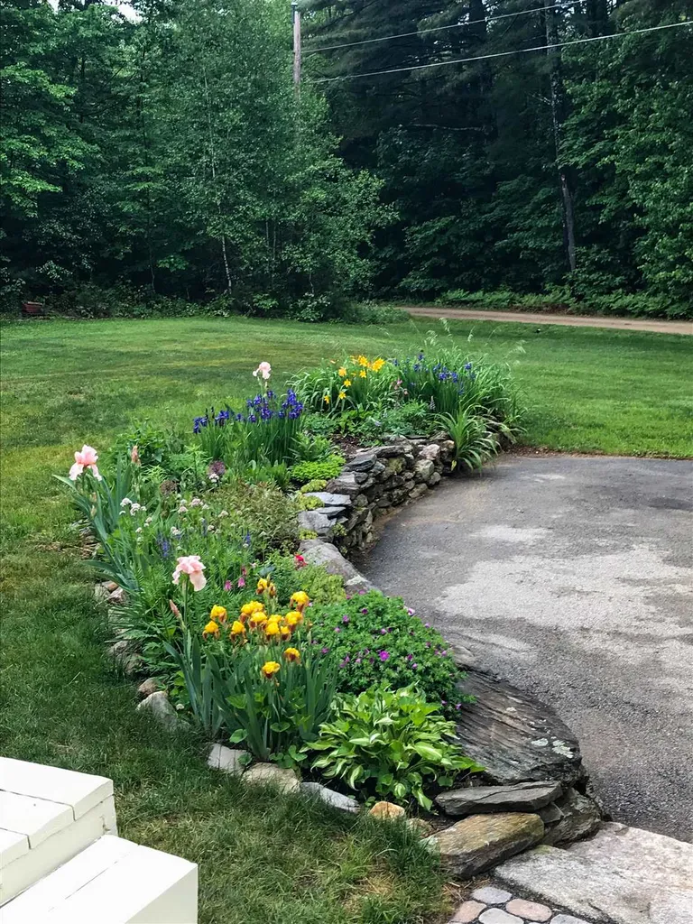 954 Parker Mountain Road Strafford NH 03884