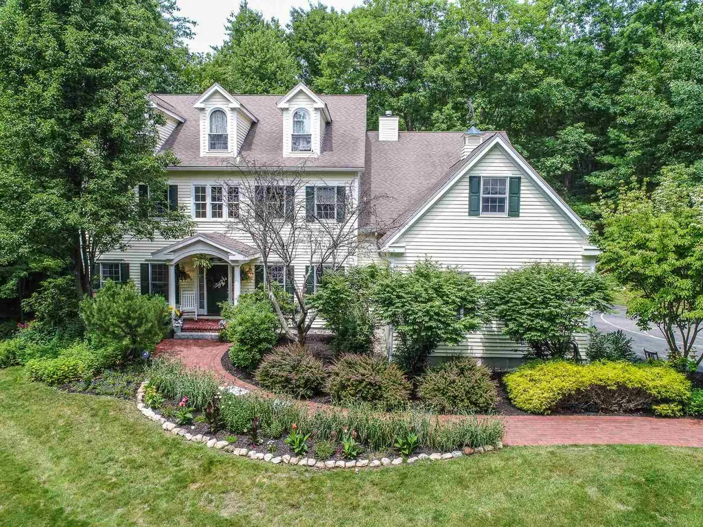 7 Checkerberry Lane Concord NH 03301
