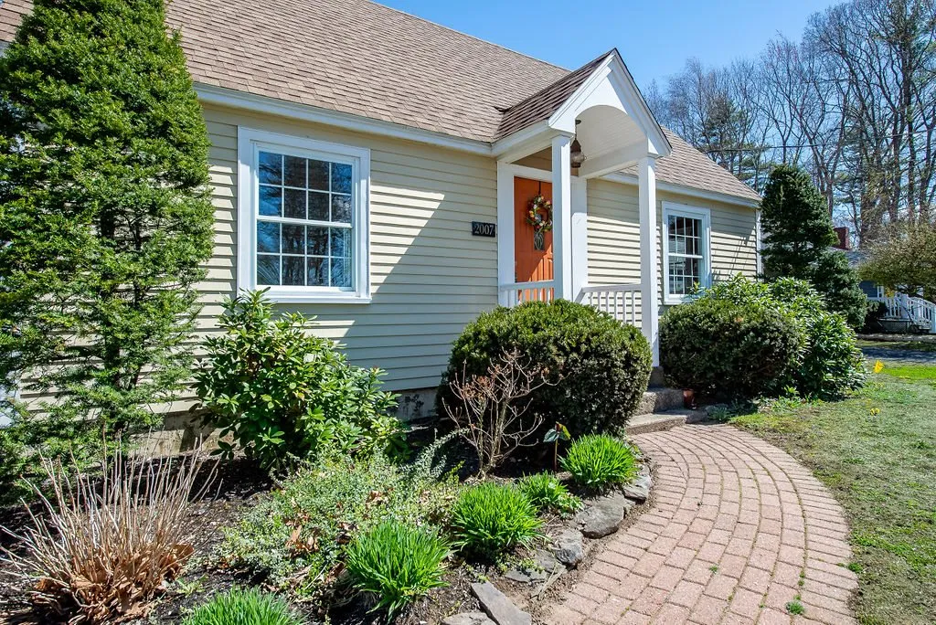 2007 Lafayette Road Portsmouth NH 03801