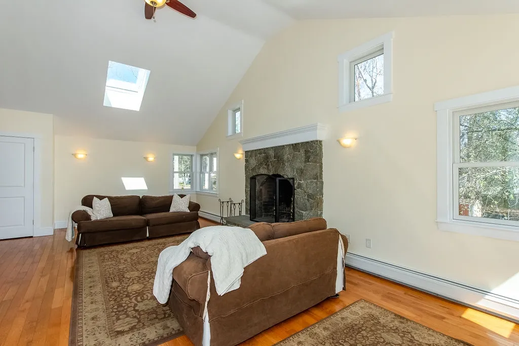 2007 Lafayette Road Portsmouth NH 03801