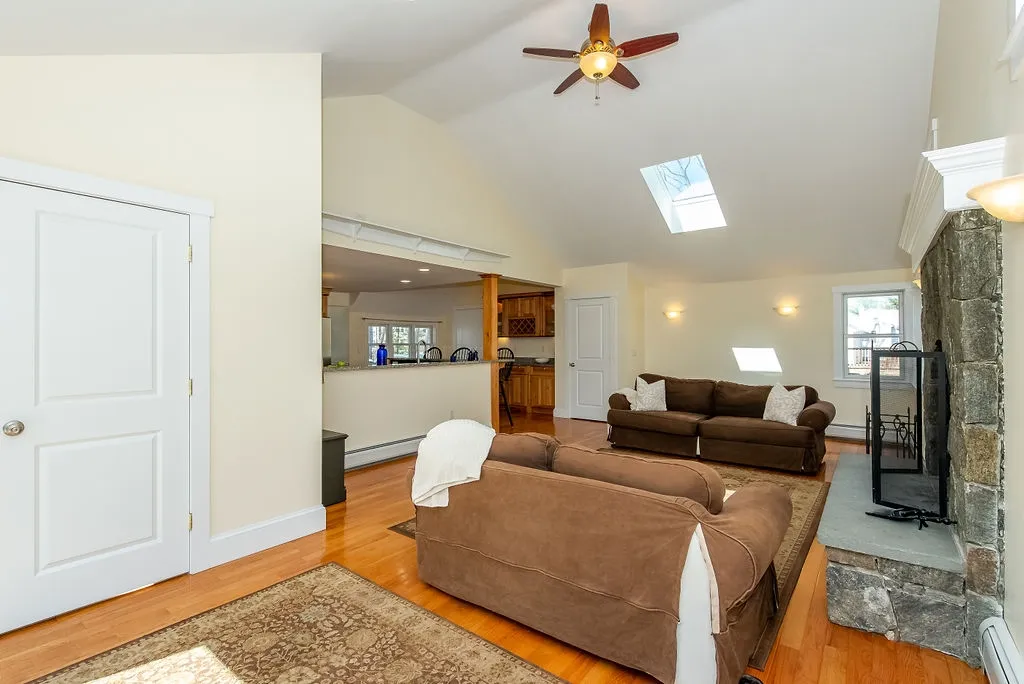 2007 Lafayette Road Portsmouth NH 03801