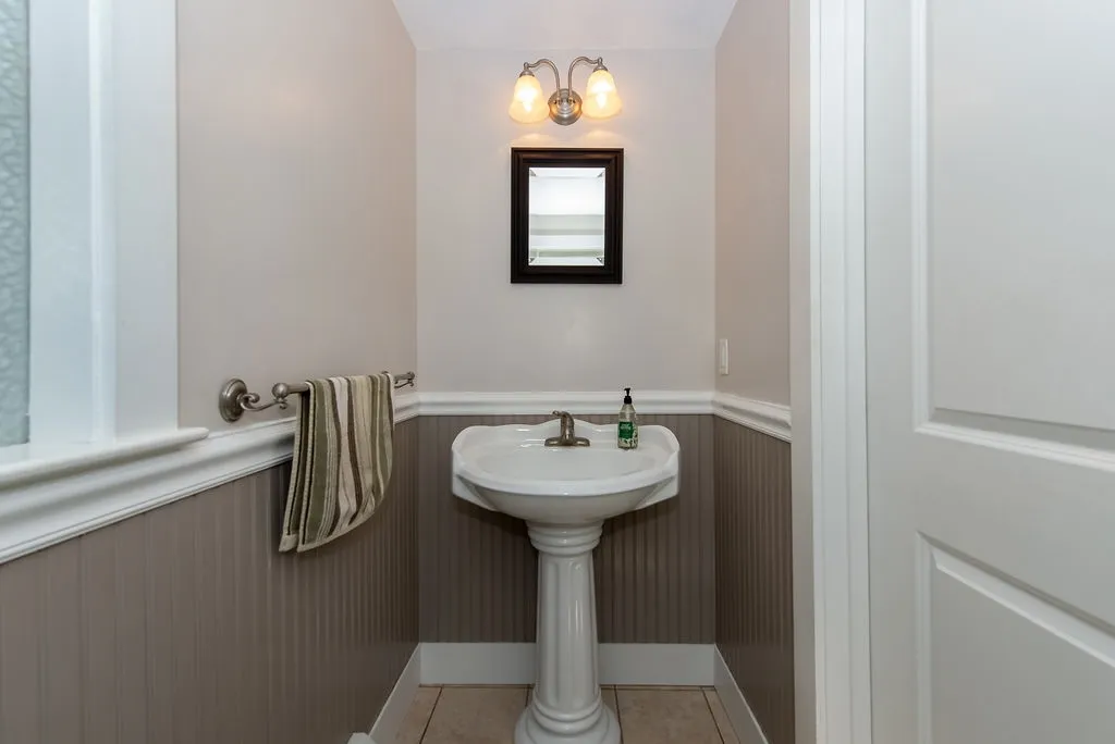 2007 Lafayette Road Portsmouth NH 03801