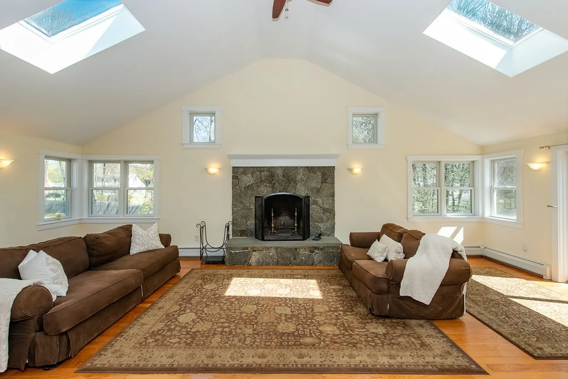 2007 Lafayette Road Portsmouth NH 03801