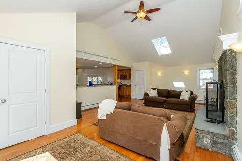 2007 Lafayette Road Portsmouth NH 03801