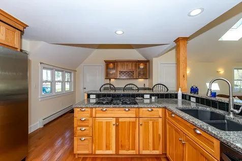 2007 Lafayette Road Portsmouth NH 03801