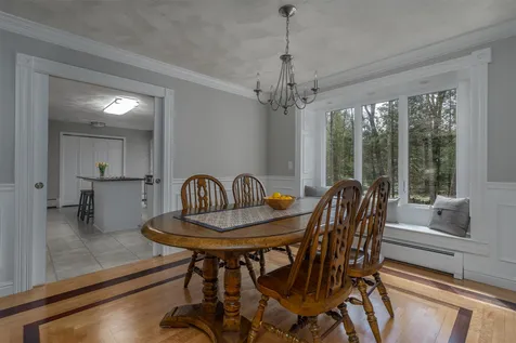 16 Woodland Drive Londonderry NH 03053