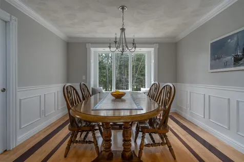 16 Woodland Drive Londonderry NH 03053