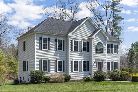 4 Porcupine Road Windham NH 03087