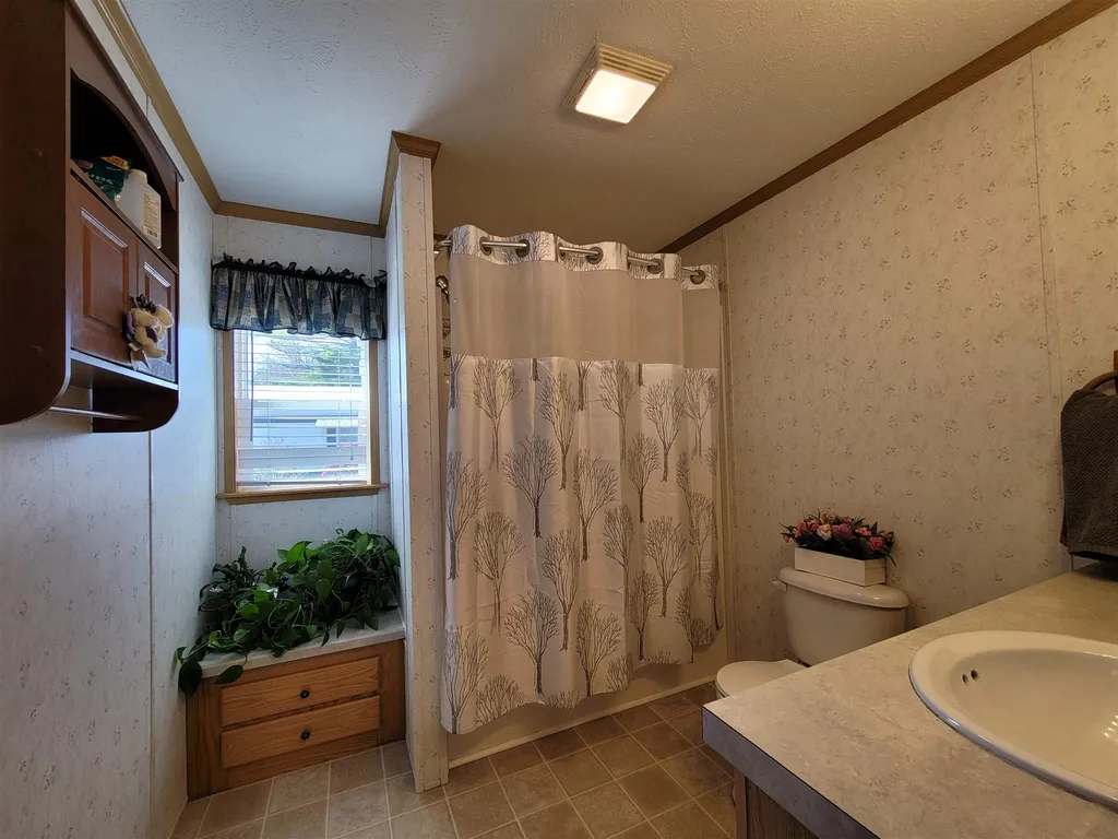 10 Monarch Drive Concord NH 03303
