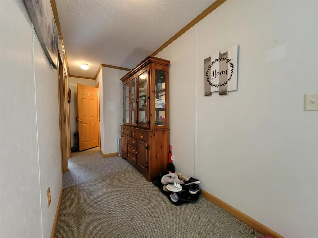 10 Monarch Drive Concord NH 03303