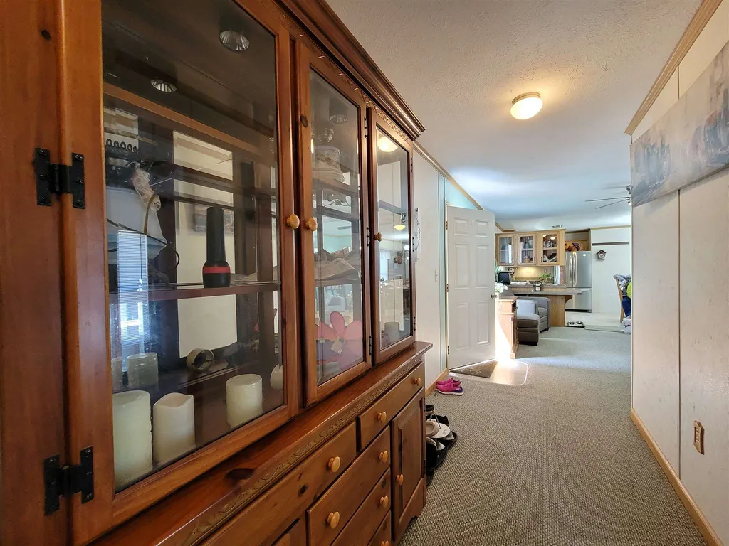 10 Monarch Drive Concord NH 03303