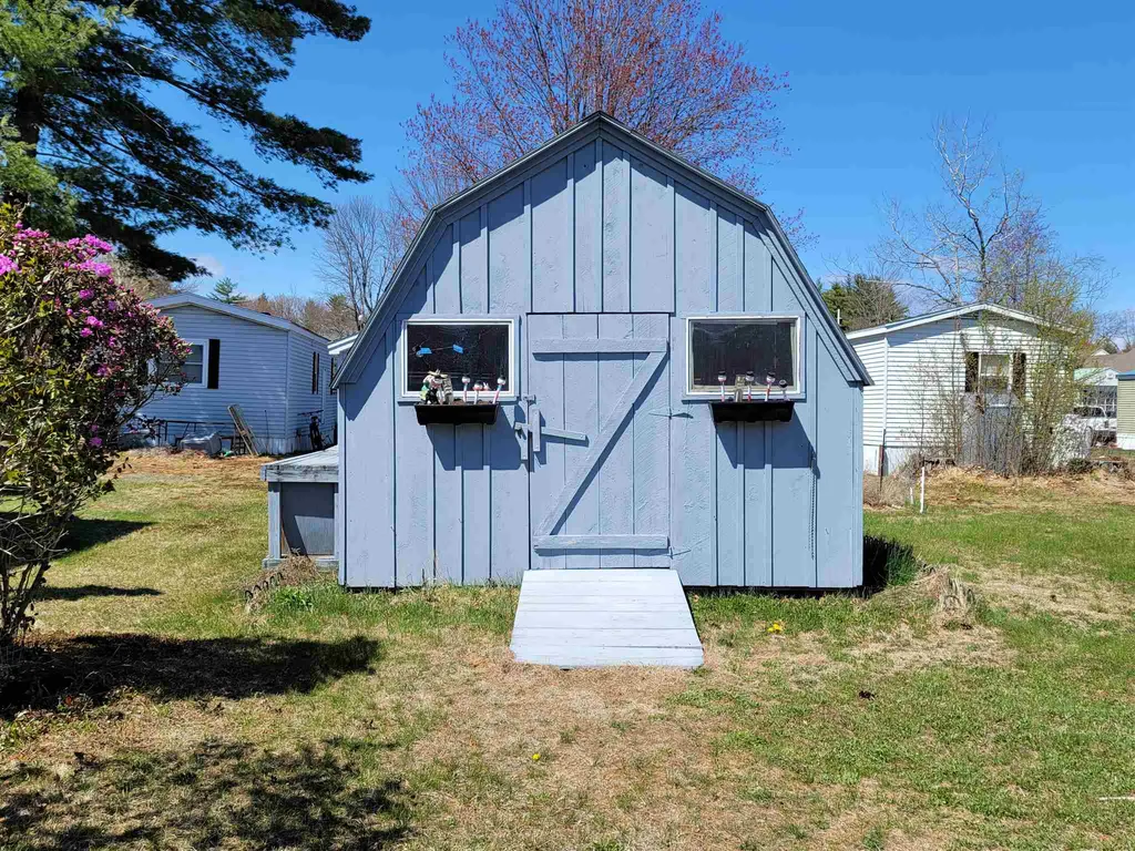 10 Monarch Drive Concord NH 03303