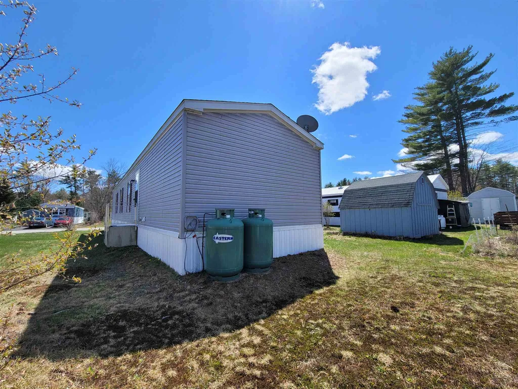 10 Monarch Drive Concord NH 03303