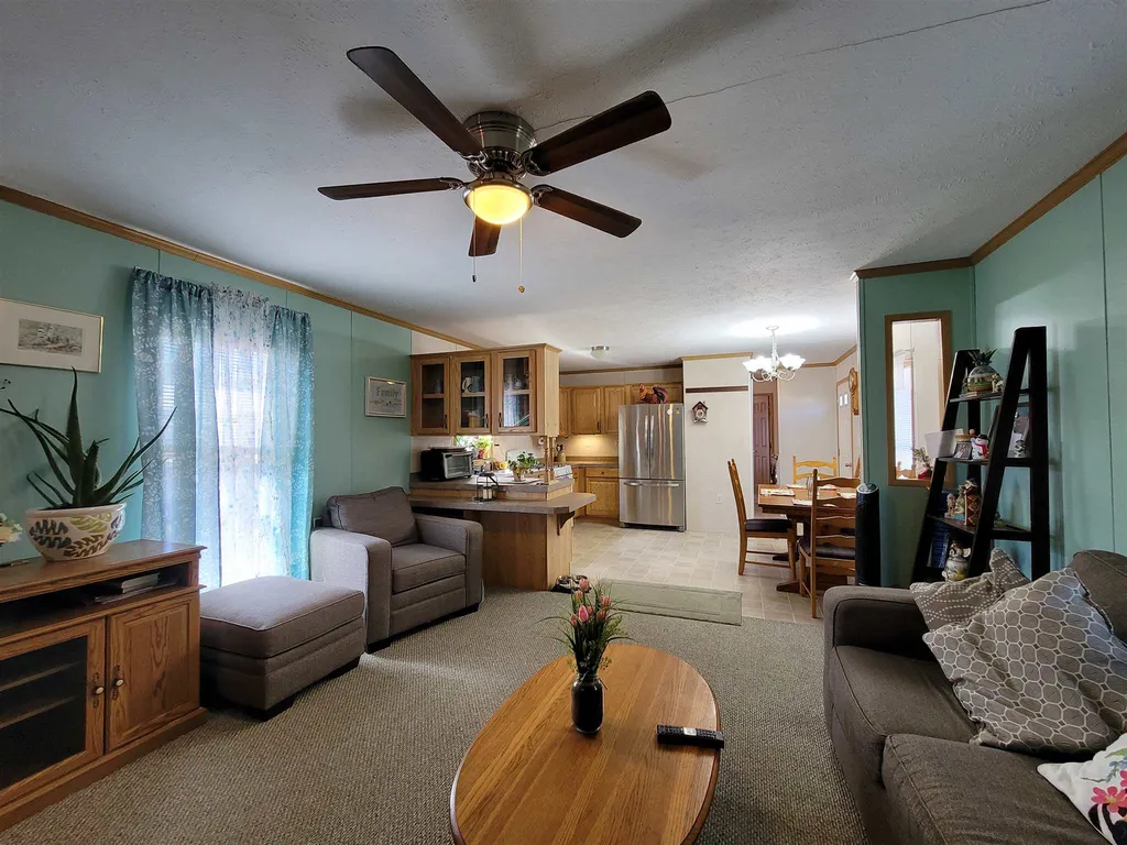 10 Monarch Drive Concord NH 03303