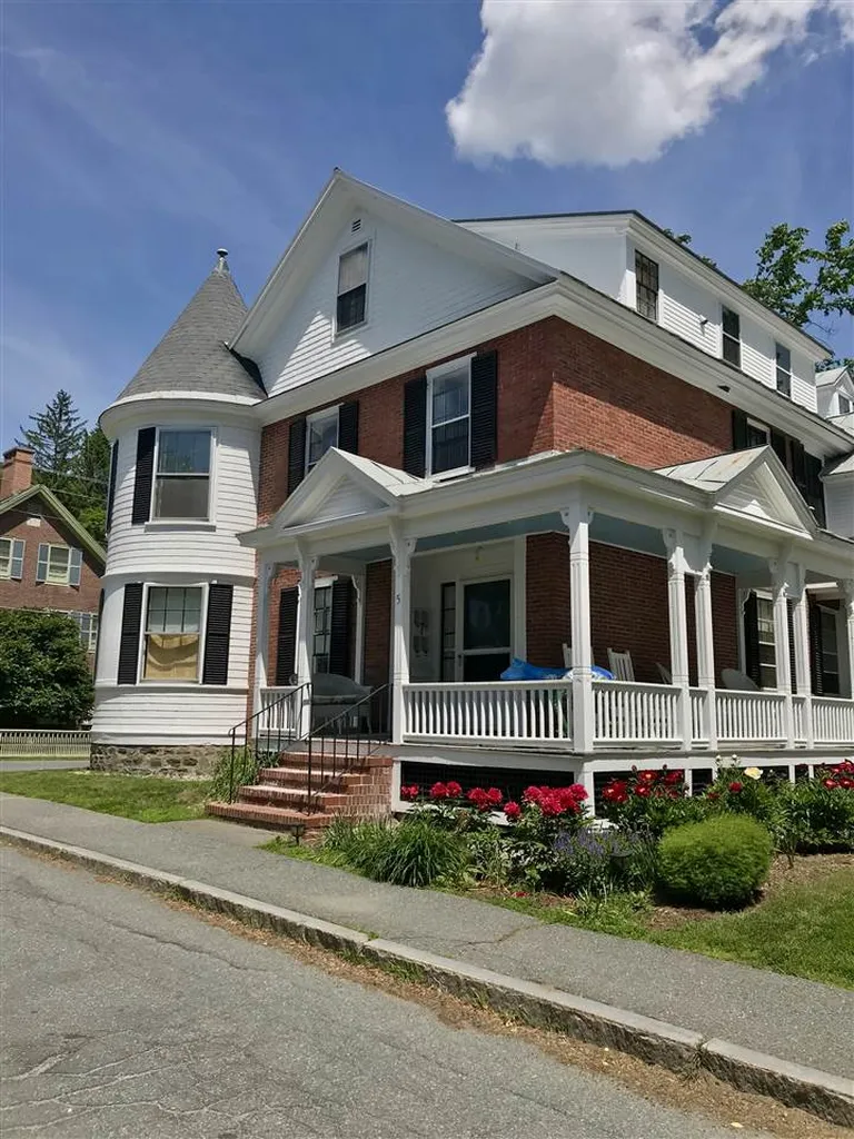 5 Mountain Avenue Woodstock VT 05091