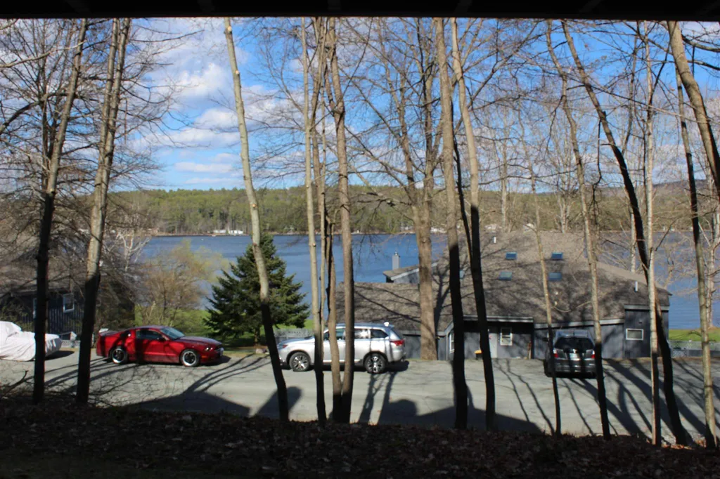 11 Mastro Lane Enfield NH 03748
