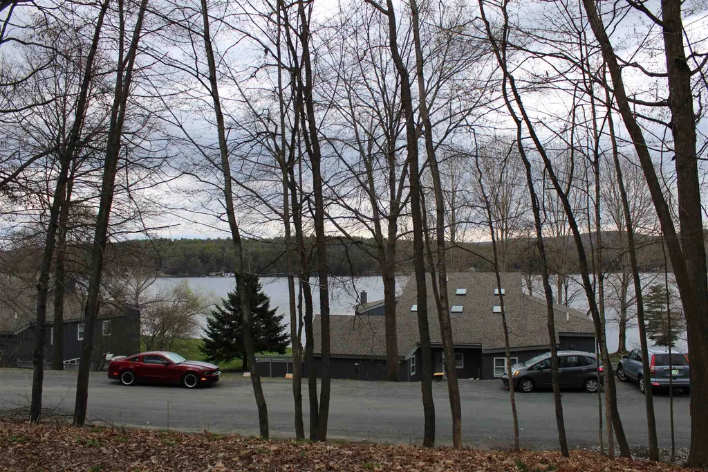 11 Mastro Lane Enfield NH 03748