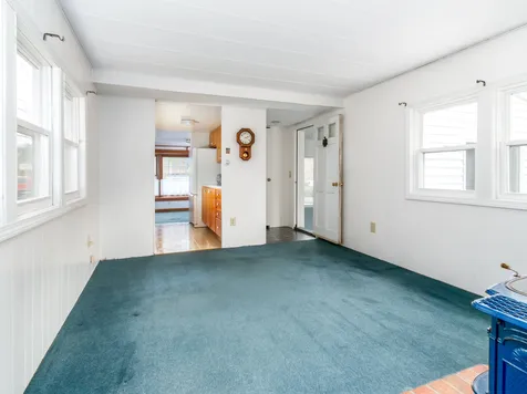 7 Bangor Street Nashua NH 03063