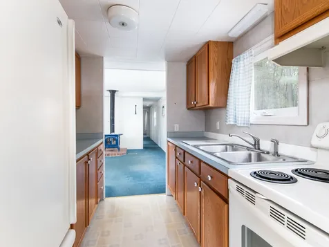 7 Bangor Street Nashua NH 03063