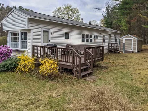 7 Bangor Street Nashua NH 03063