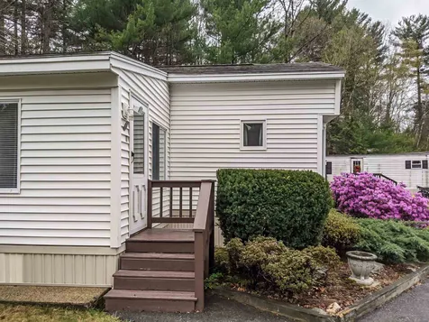 7 Bangor Street Nashua NH 03063