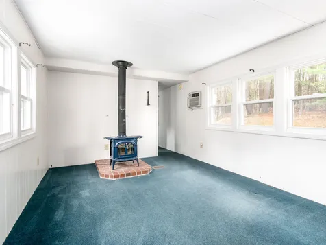 7 Bangor Street Nashua NH 03063