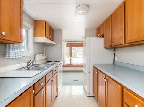 7 Bangor Street Nashua NH 03063