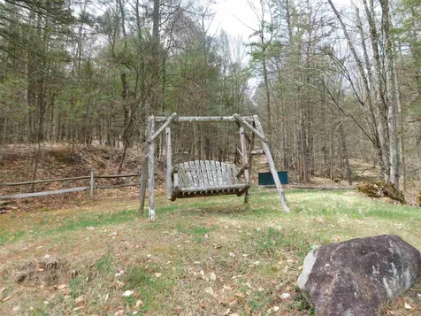 24 Hemlock Hill Road Newfane VT 05345