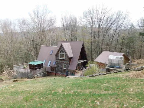 24 Hemlock Hill Road Newfane VT 05345