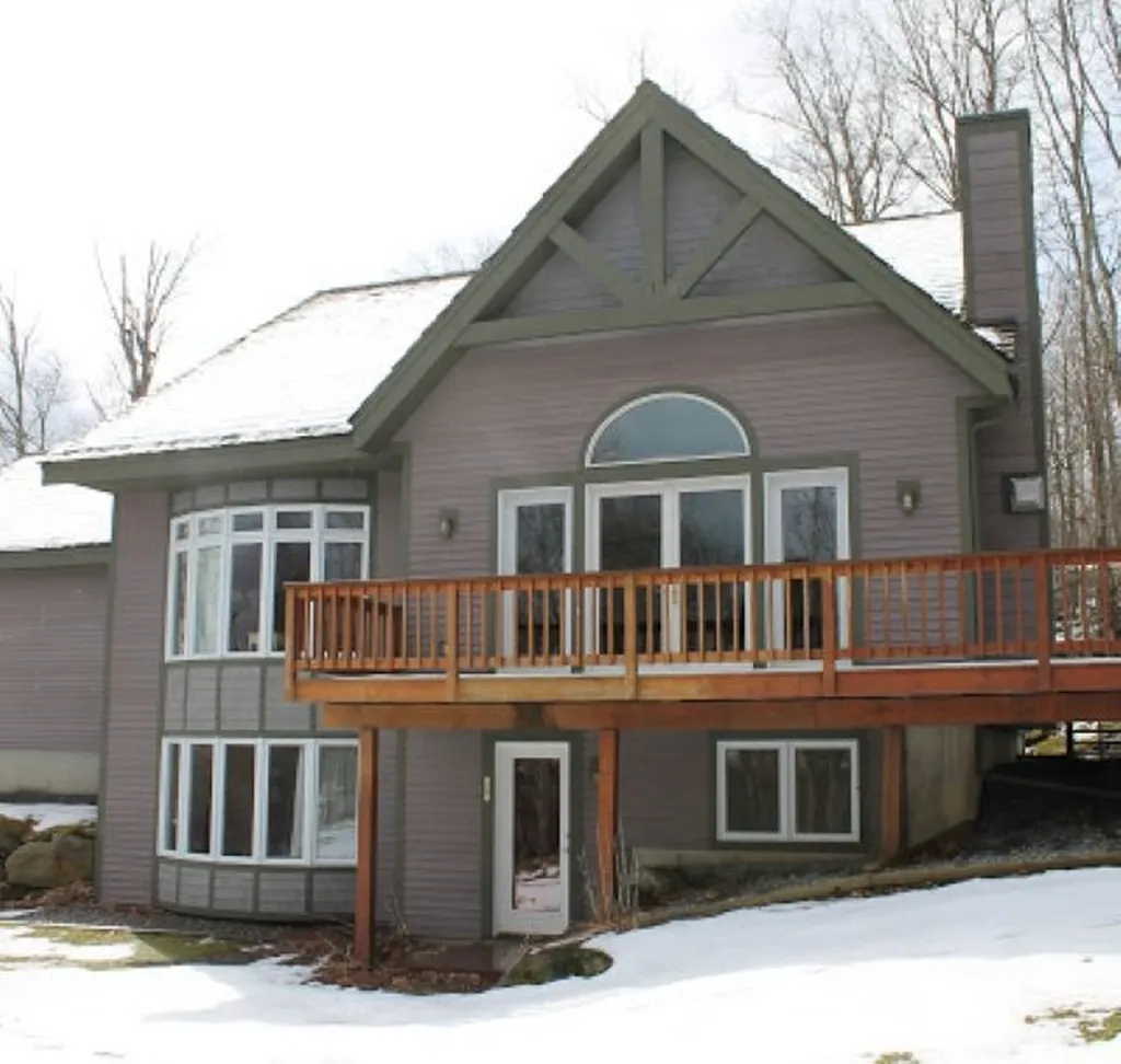 304 North Village Road Jay VT 05859