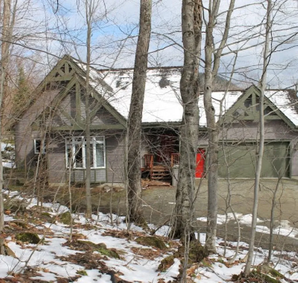 304 North Village Road Jay VT 05859