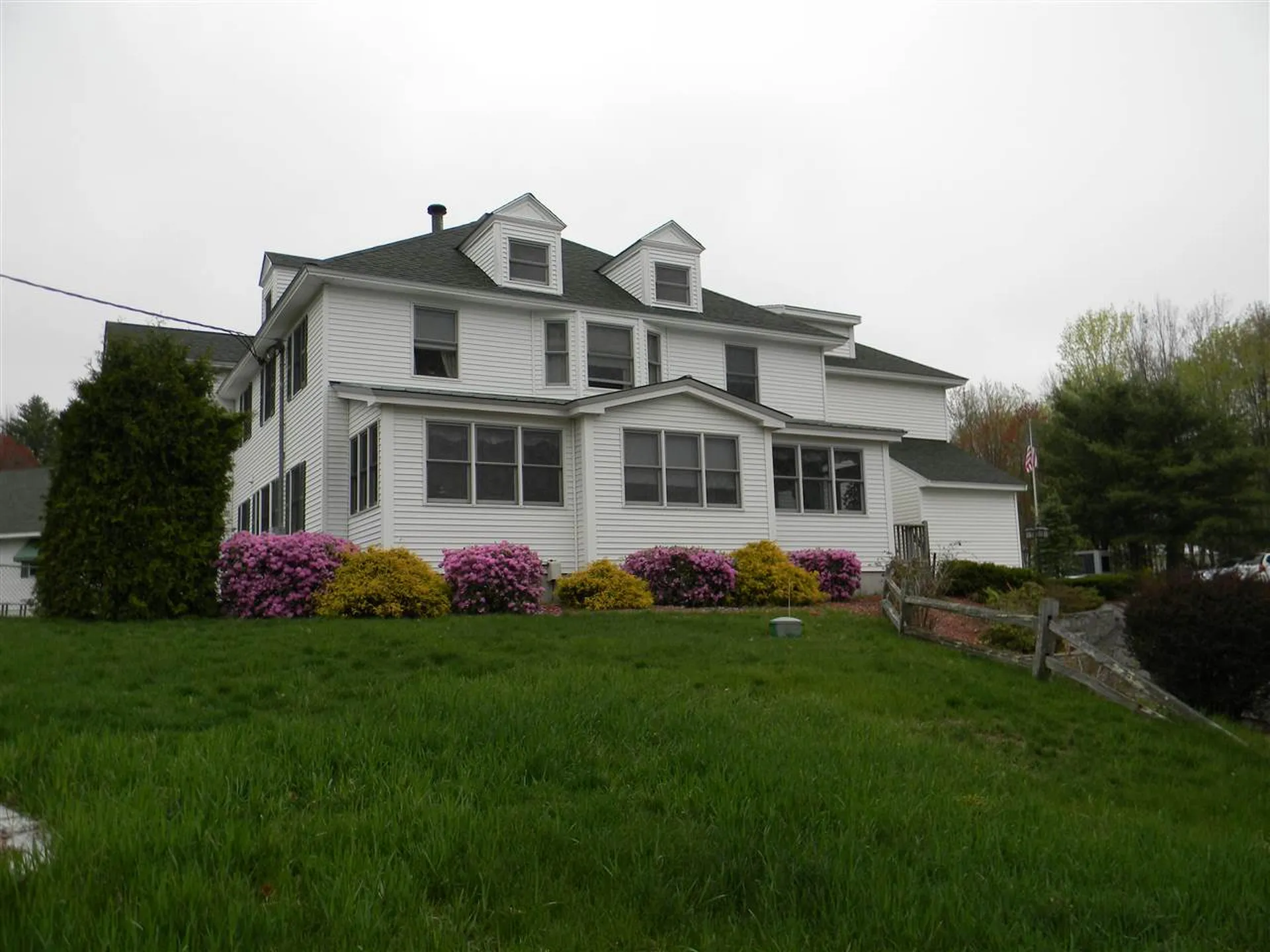 29 Center Street Goffstown NH 03045