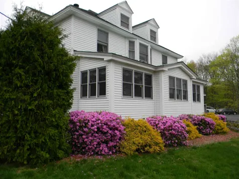 29 Center Street Goffstown NH 03045