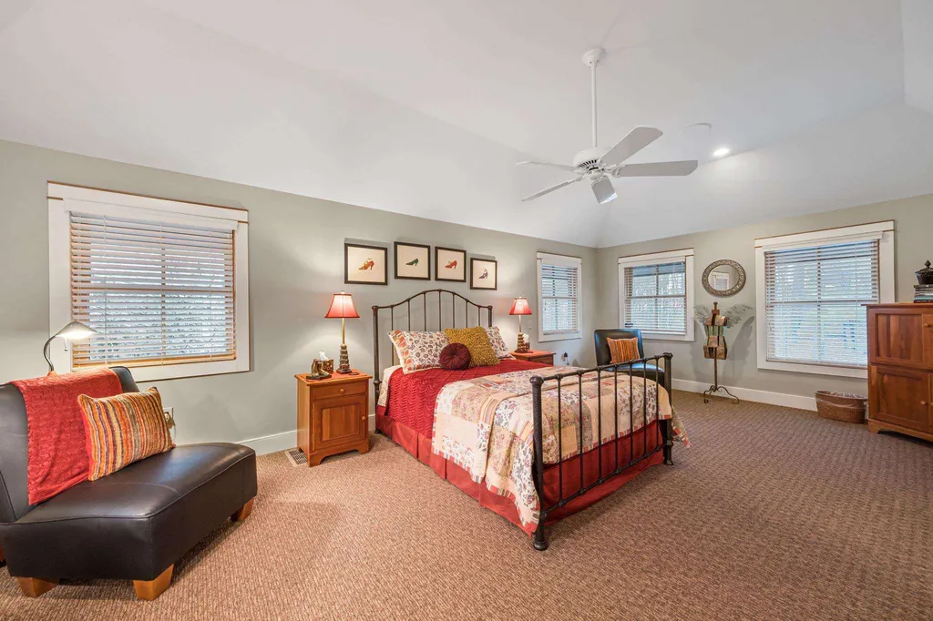 51 Tracy Way Meredith NH 03253