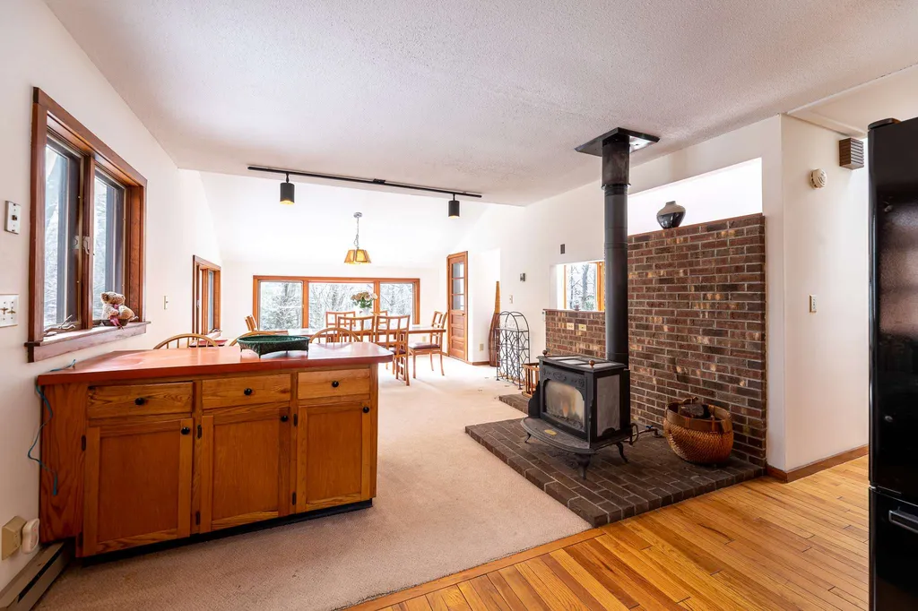 15 Wildwood Drive Lebanon NH 03784