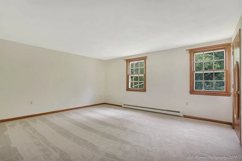 91 Scobie Pond Road Derry NH 03038