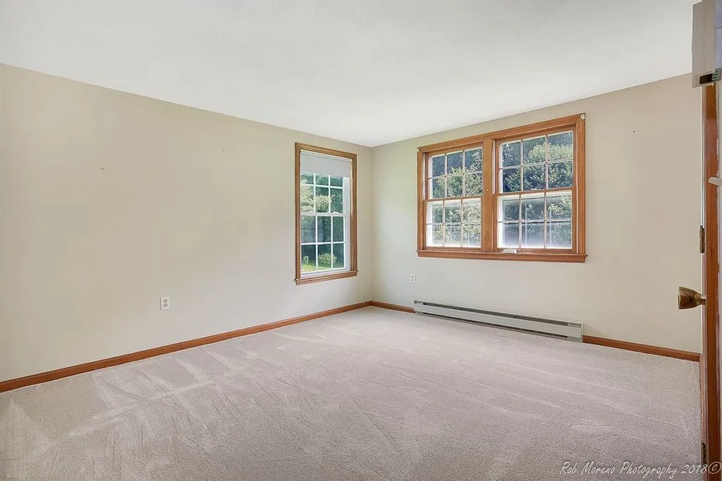 91 Scobie Pond Road Derry NH 03038