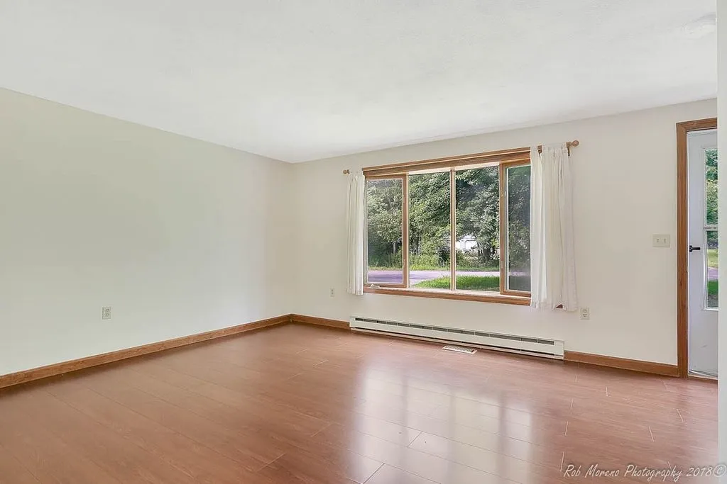 91 Scobie Pond Road Derry NH 03038