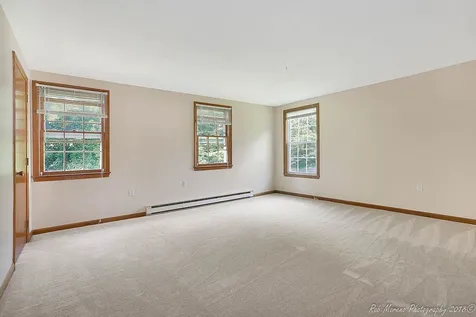 91 Scobie Pond Road Derry NH 03038