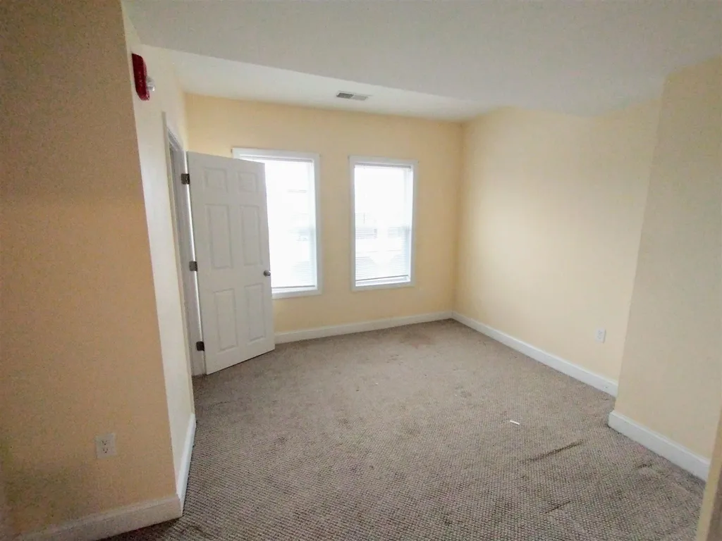 21 Clifford Avenue Manchester NH 03103