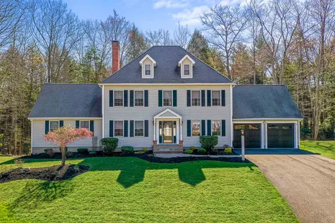 16 Cortland Circle Danville NH 03819