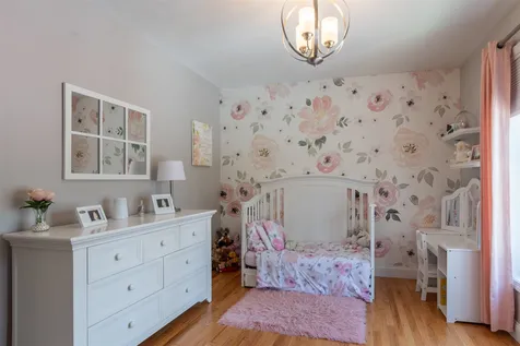 54 Windsor Boulevard Londonderry NH 03053