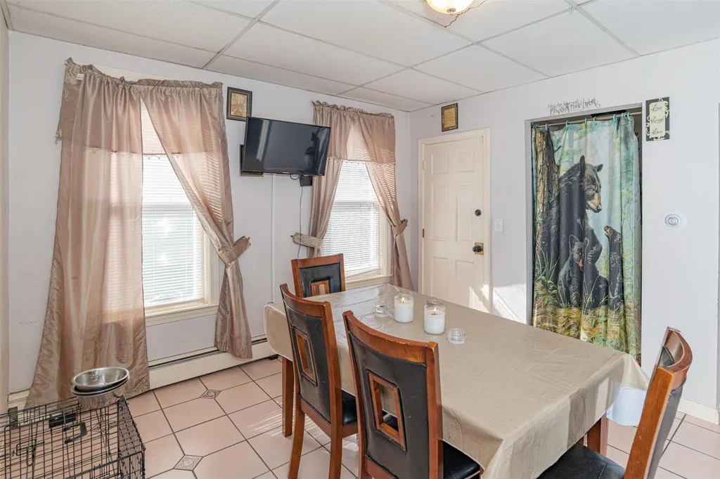 86 A Street Manchester NH 03102