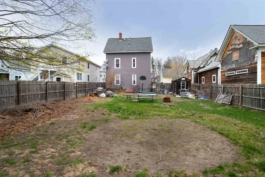 86 A Street Manchester NH 03102